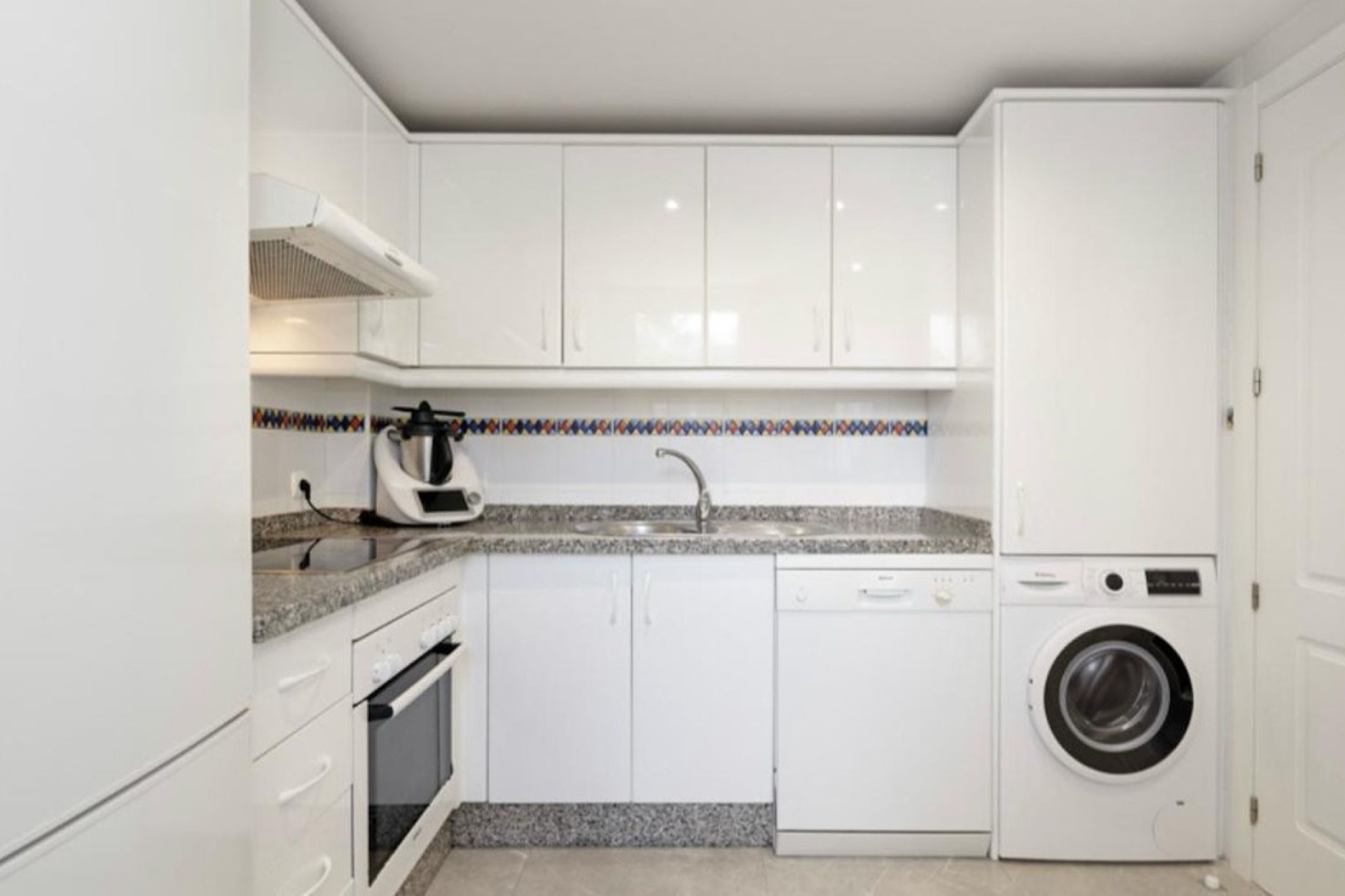 Wiederverkauf - Town house - Marbella - Nueva Andalucía
