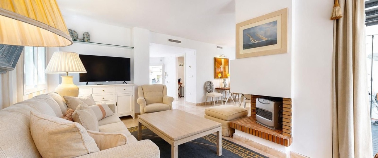 Wiederverkauf - Town house - Marbella - Nueva Andalucía