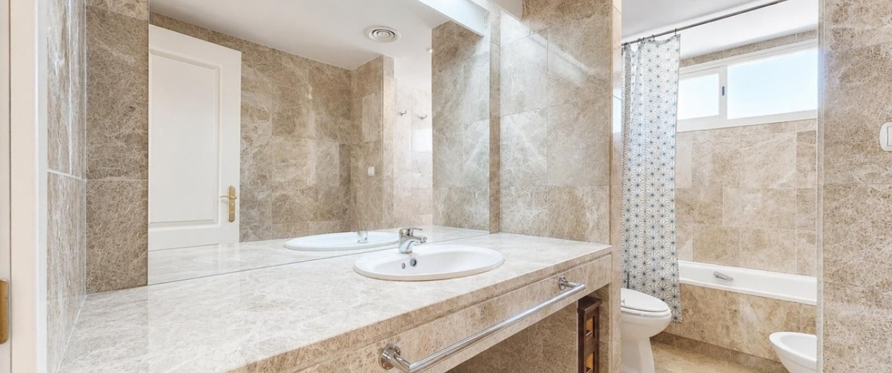 Wiederverkauf - Town house - Marbella - Nueva Andalucía