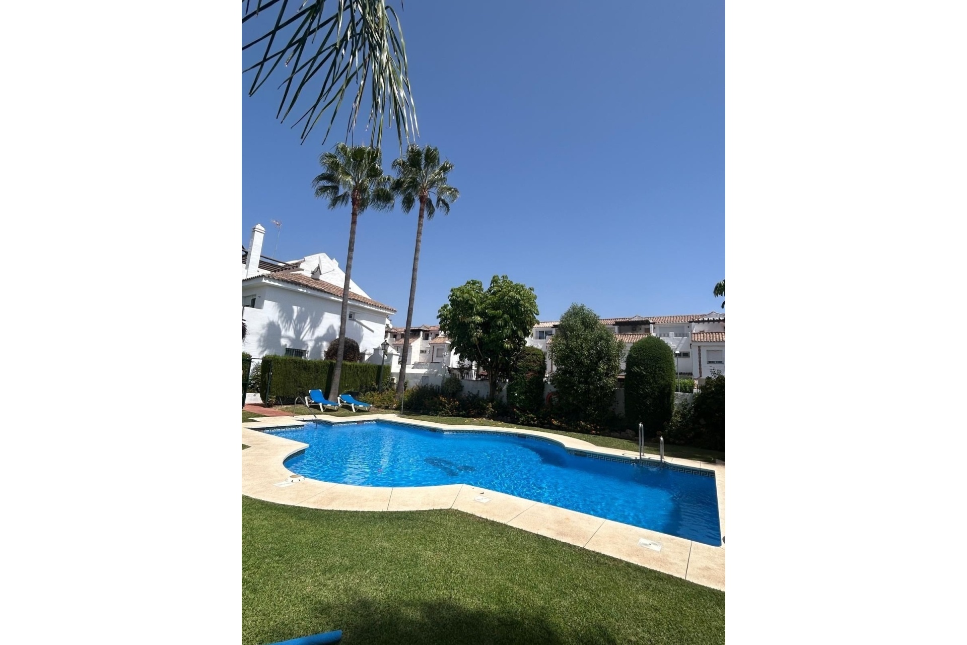 Wiederverkauf - Town house - Marbella - Nueva Andalucía