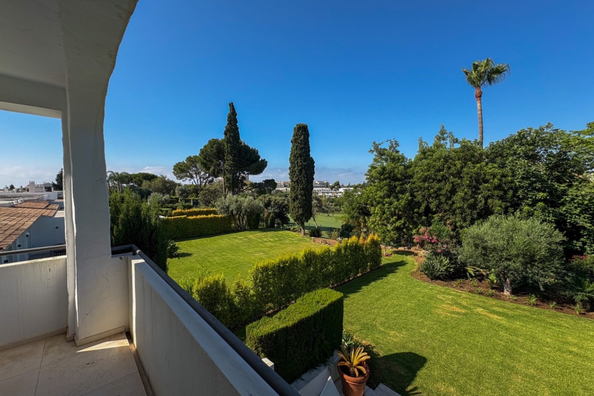 Wiederverkauf - Town house - Marbella - Nueva Andalucía