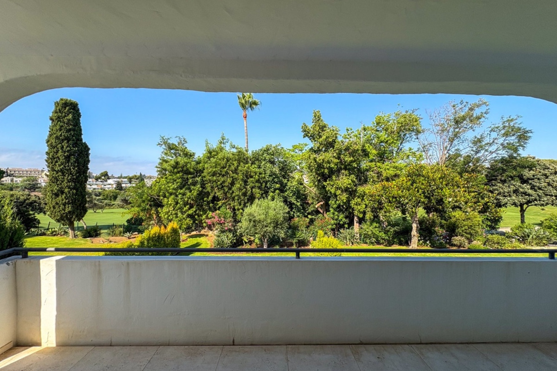 Wiederverkauf - Town house - Marbella - Nueva Andalucía