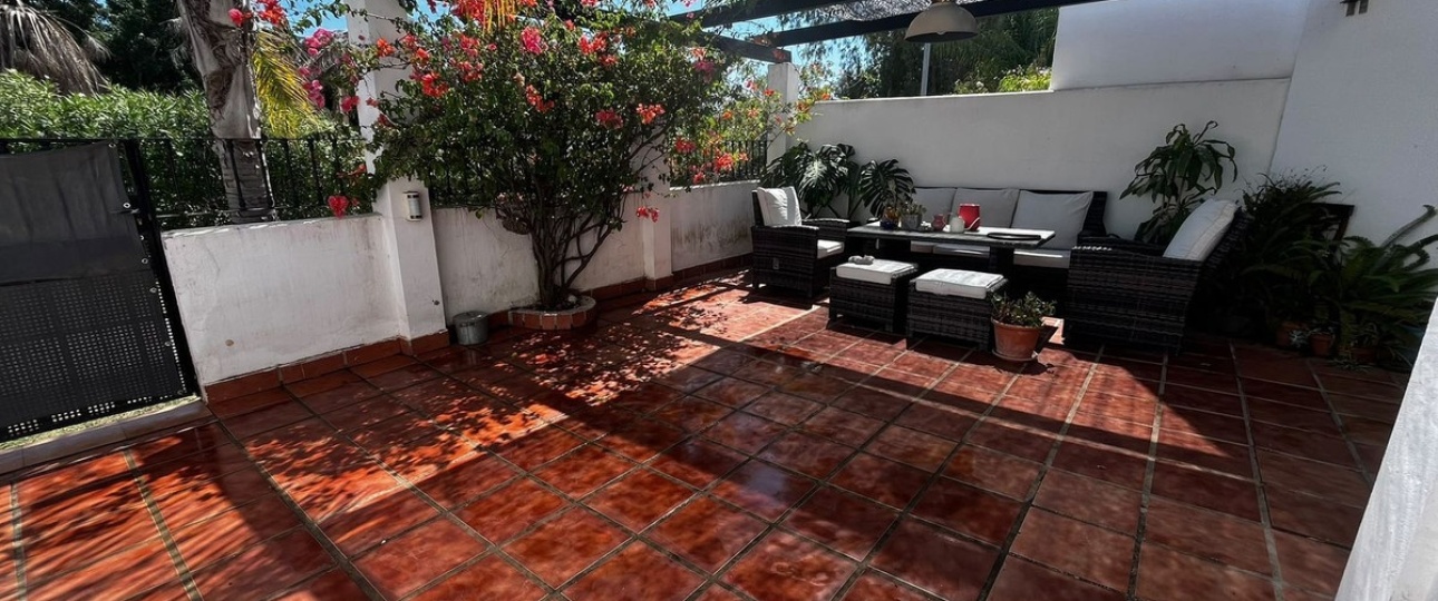 Wiederverkauf - Town house - Marbella - Nueva Andalucía