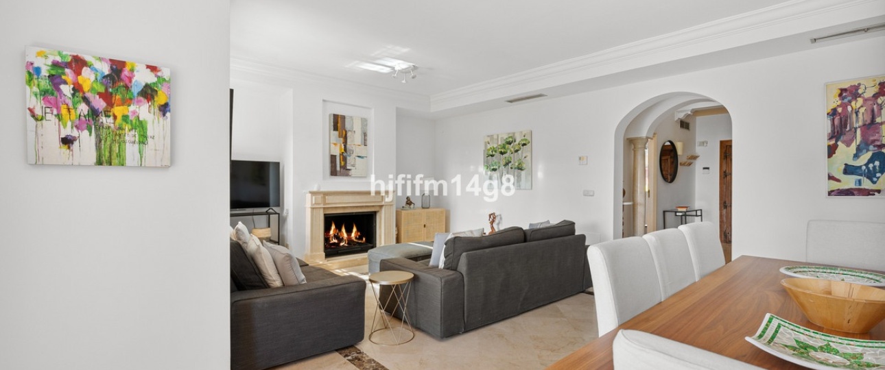Wiederverkauf - Town house - Marbella - Nueva Andalucía