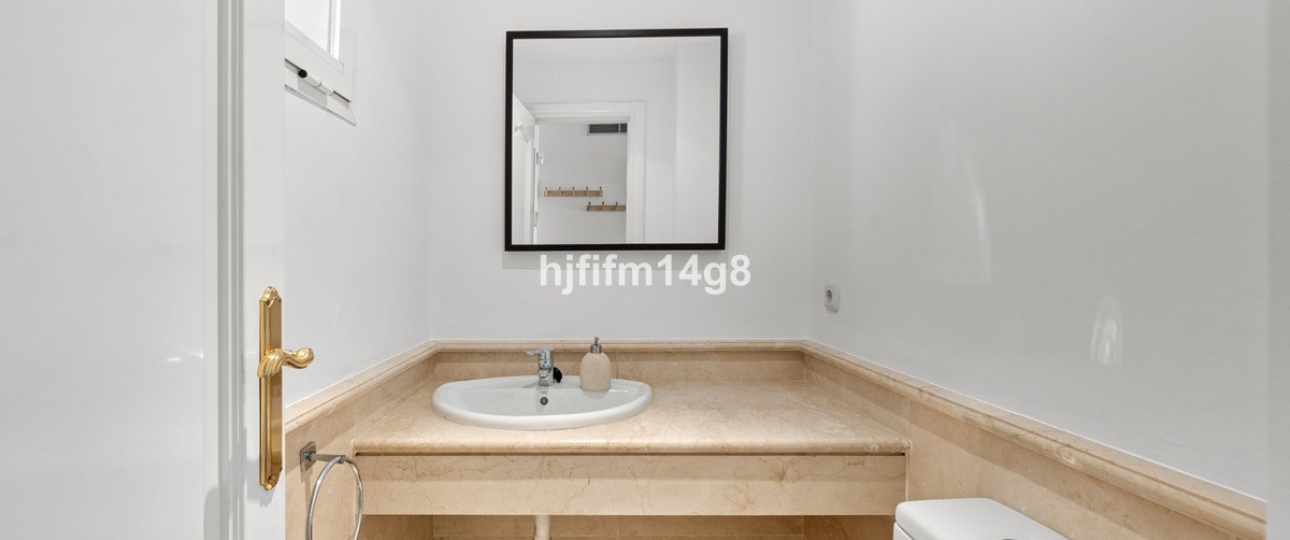 Wiederverkauf - Town house - Marbella - Nueva Andalucía