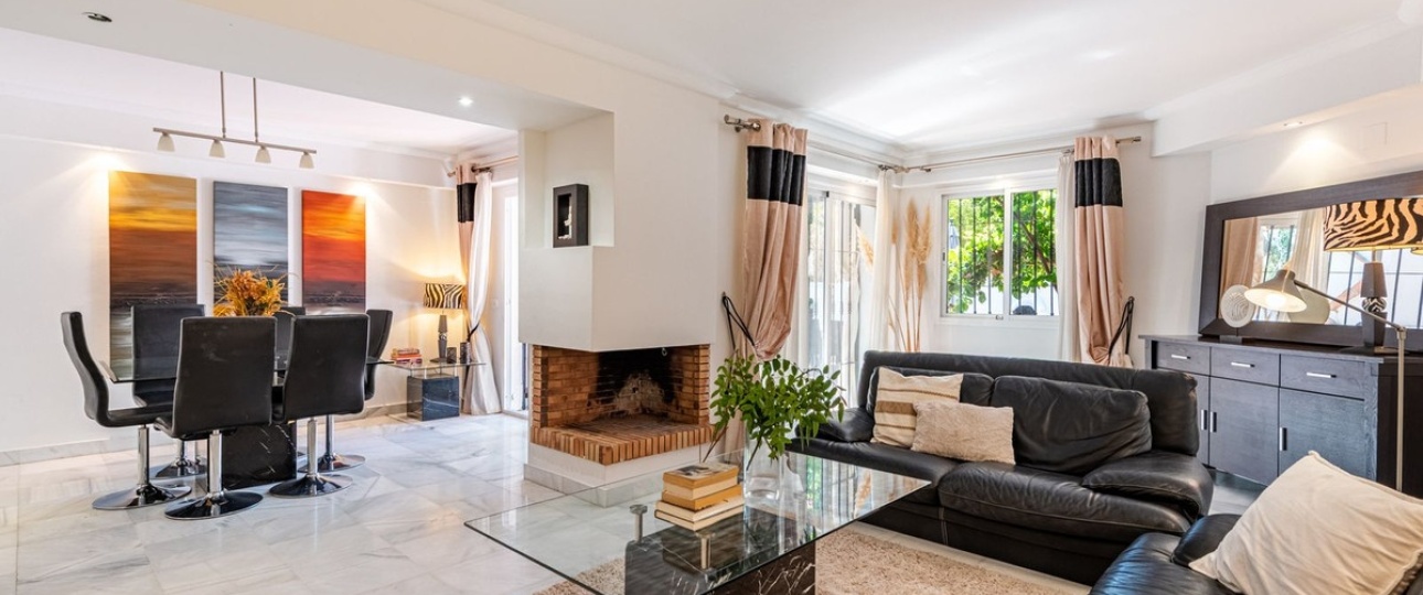 Wiederverkauf - Town house - Marbella - Nueva Andalucía