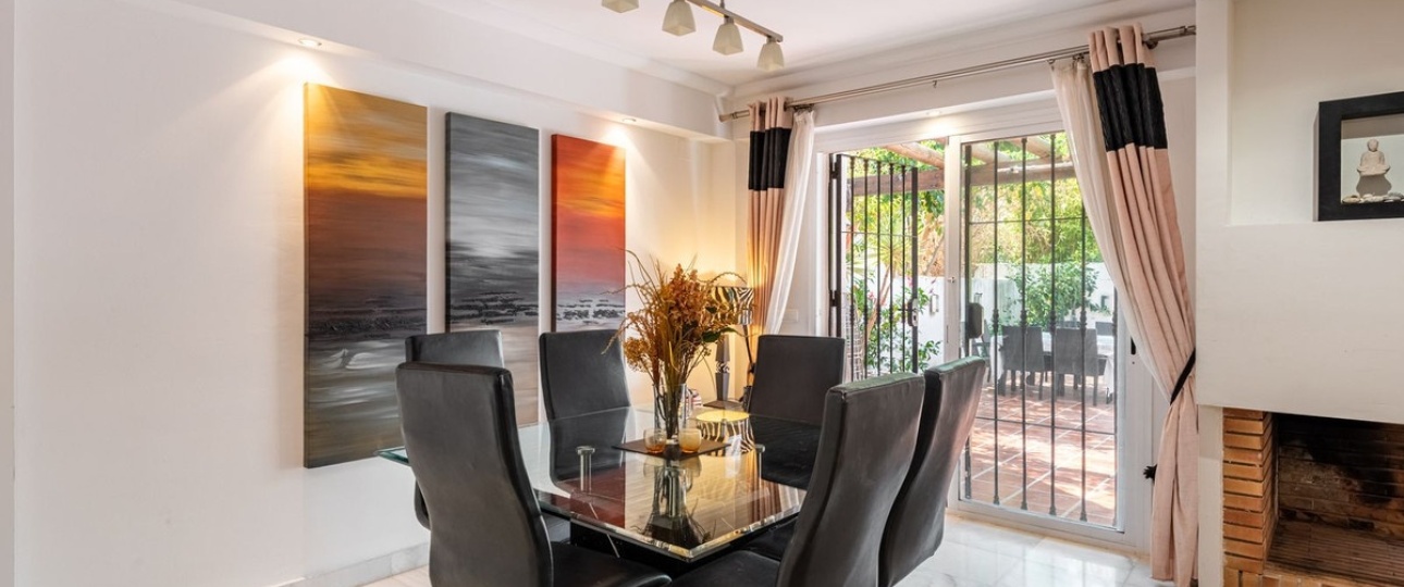 Wiederverkauf - Town house - Marbella - Nueva Andalucía