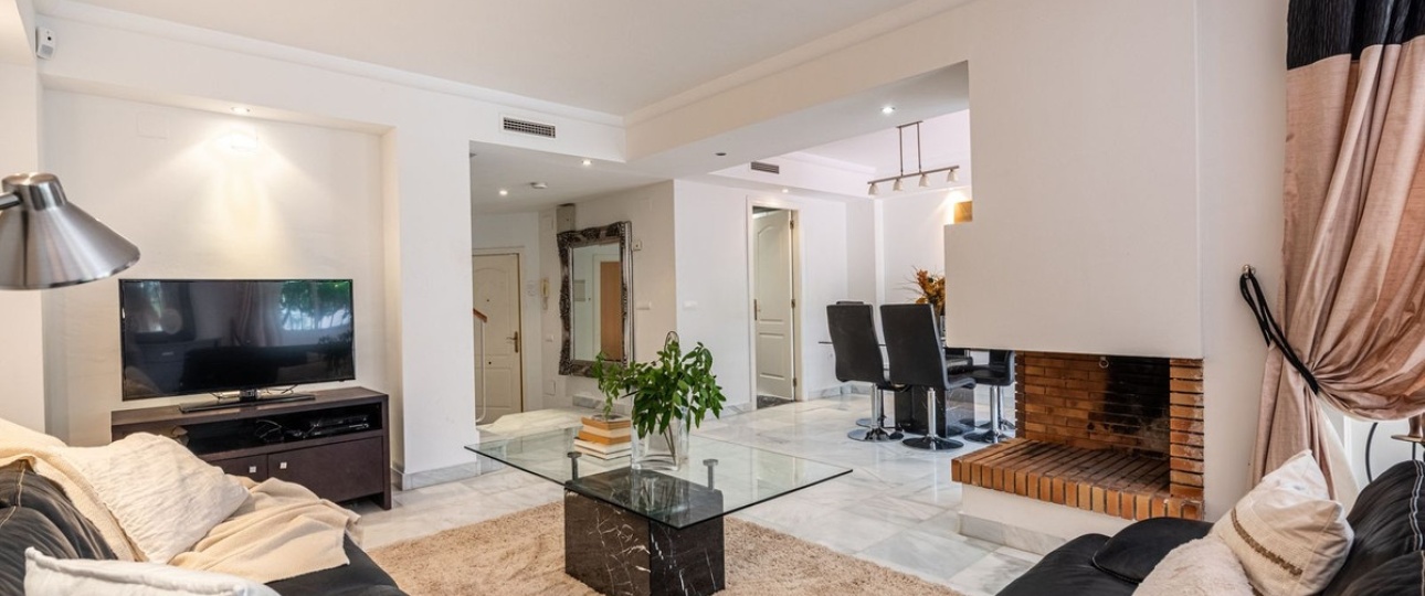 Wiederverkauf - Town house - Marbella - Nueva Andalucía