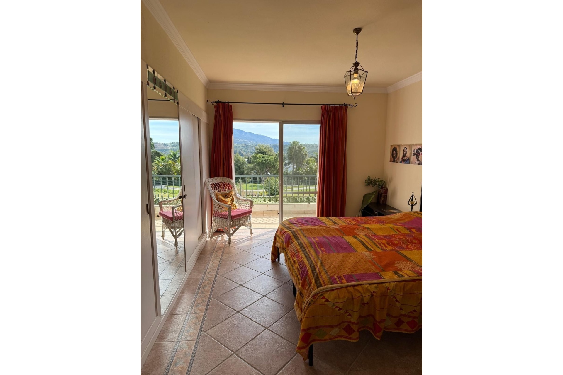 Wiederverkauf - Town house - Marbella - Nueva Andalucía