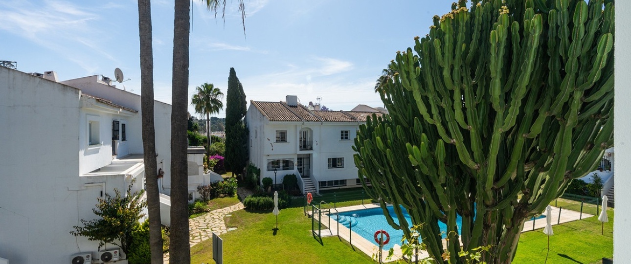 Wiederverkauf - Town house - Marbella - Nueva Andalucía
