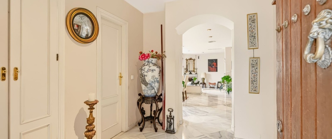 Wiederverkauf - Town house - Marbella - Nueva Andalucía