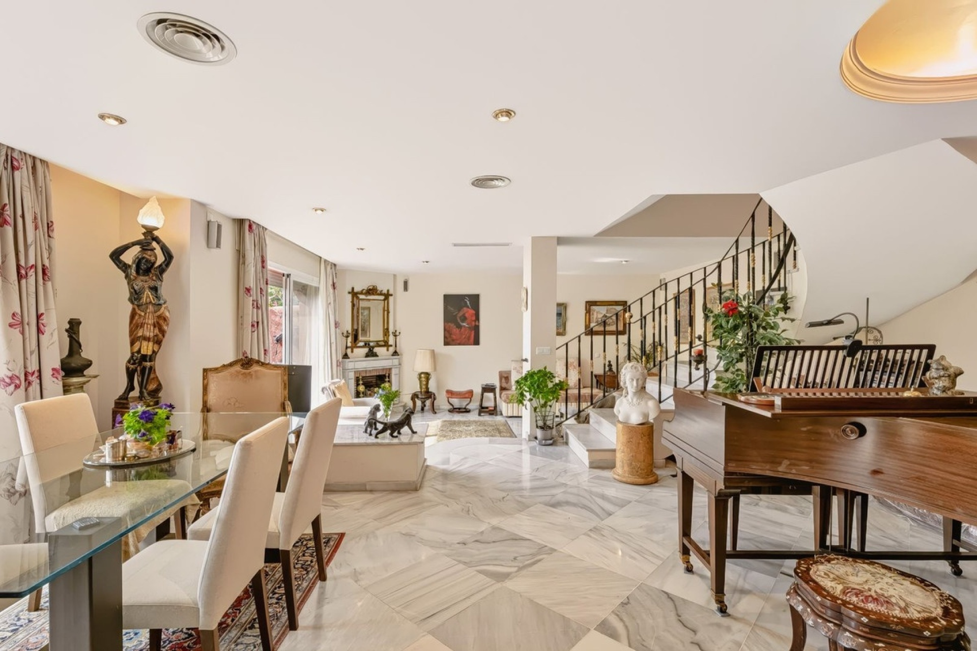 Wiederverkauf - Town house - Marbella - Nueva Andalucía