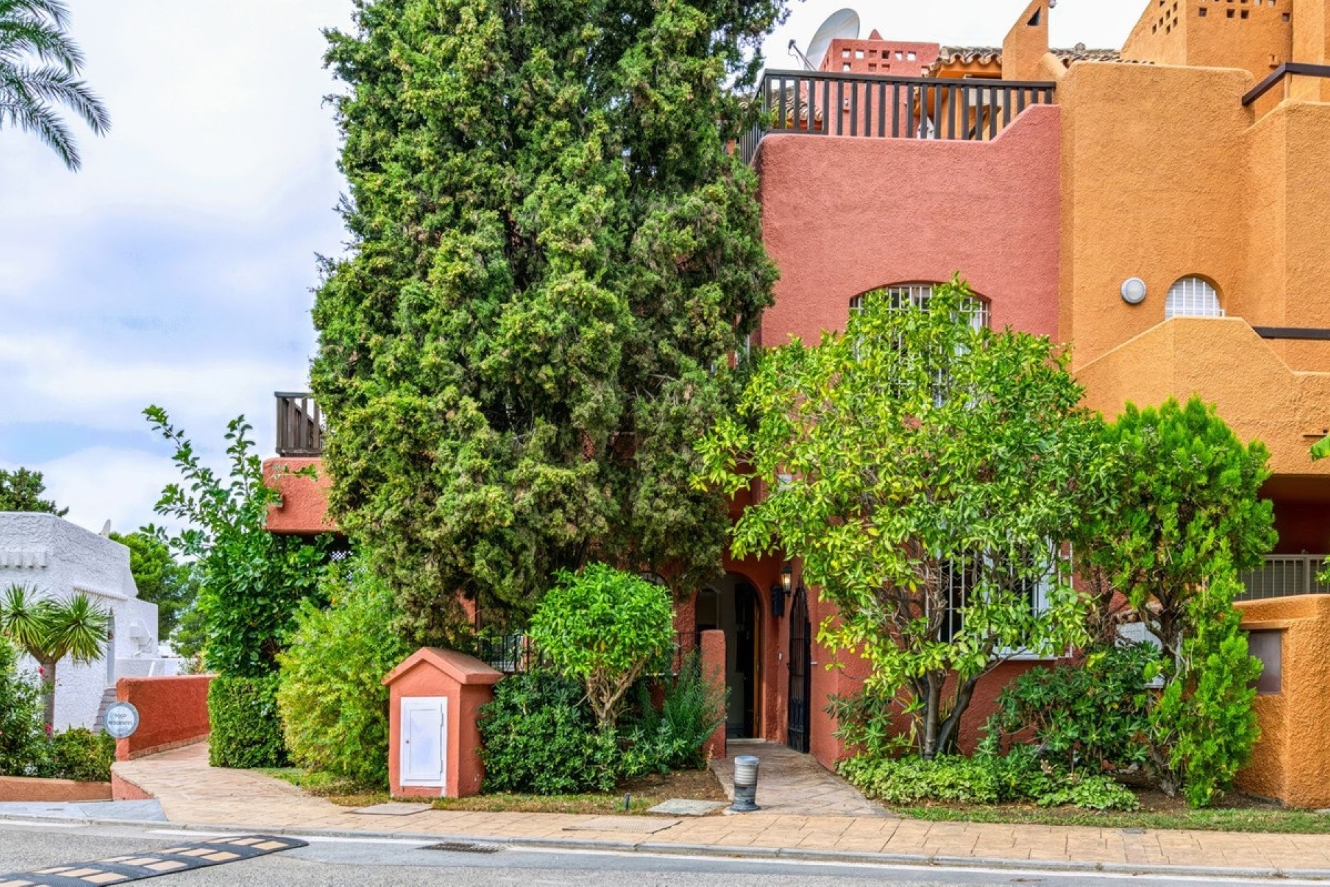 Wiederverkauf - Town house - Marbella - Nueva Andalucía