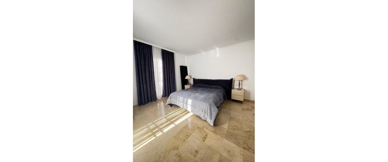 Wiederverkauf - Town house - Marbella - Nueva Andalucía