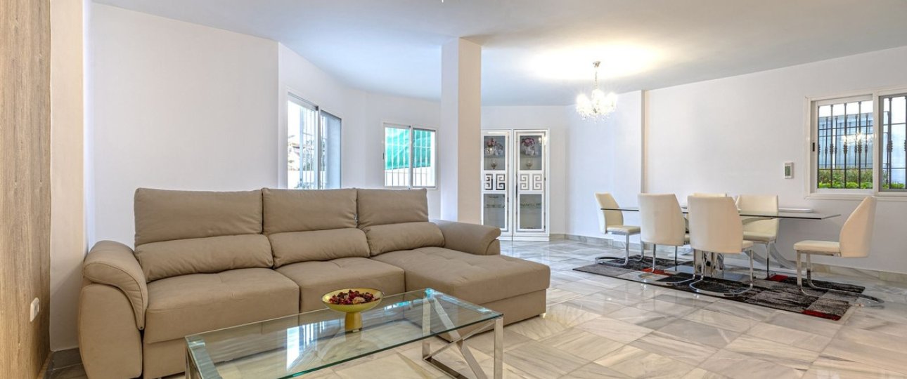 Wiederverkauf - Town house - Marbella - Nueva Andalucía