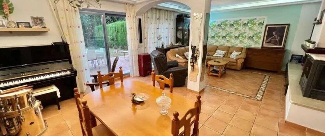 Wiederverkauf - Town house - Marbella - Nueva Andalucía