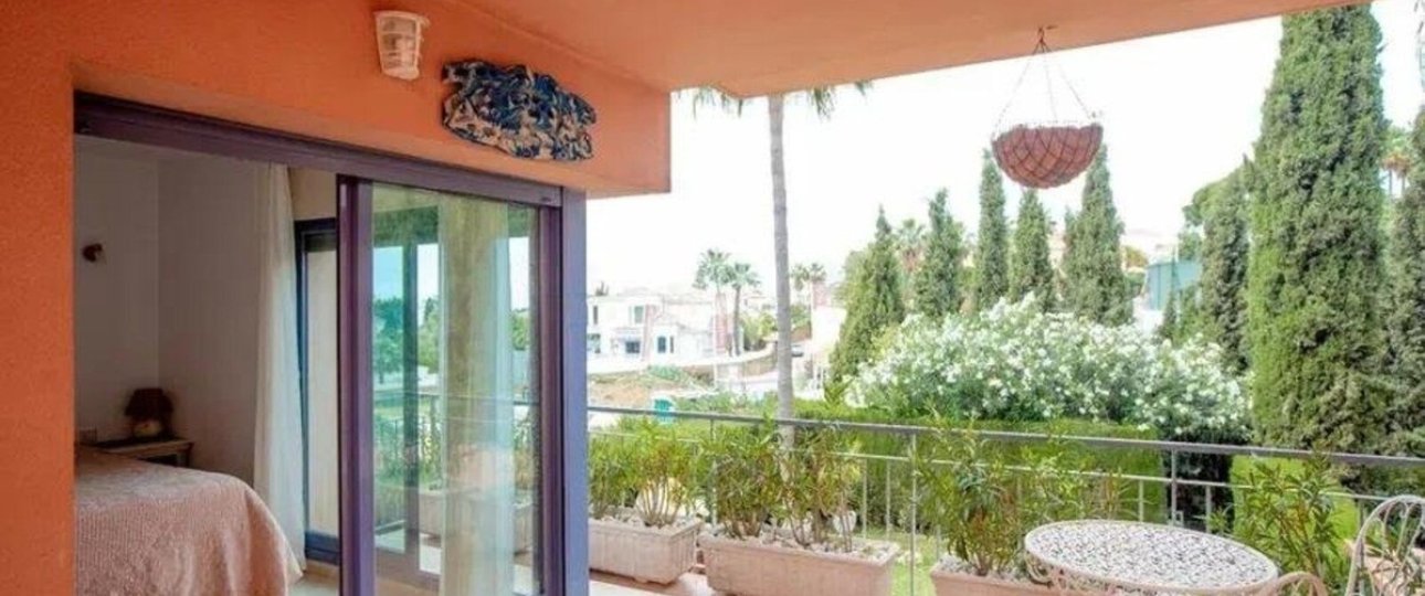 Wiederverkauf - Town house - Marbella - Nueva Andalucía