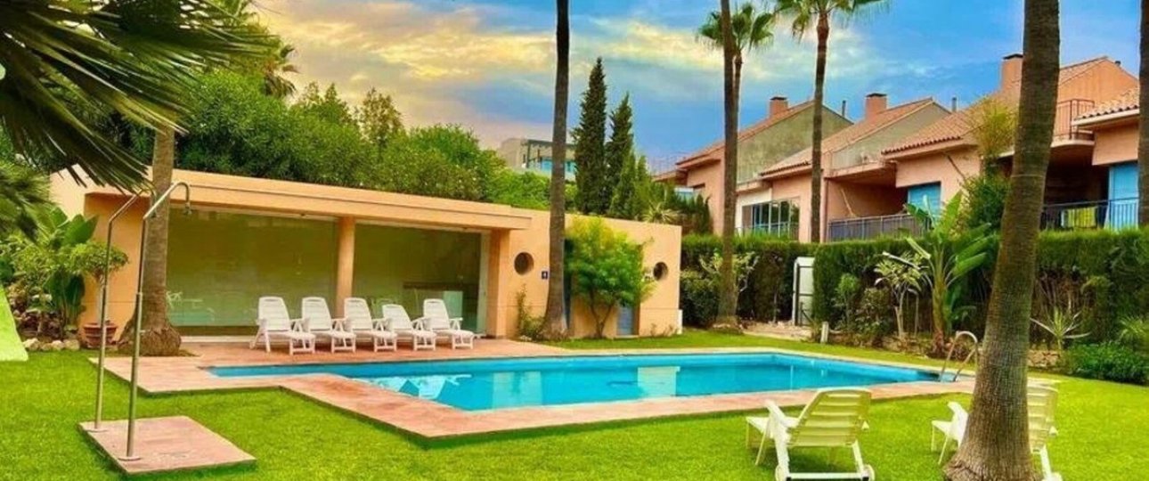 Wiederverkauf - Town house - Marbella - Nueva Andalucía