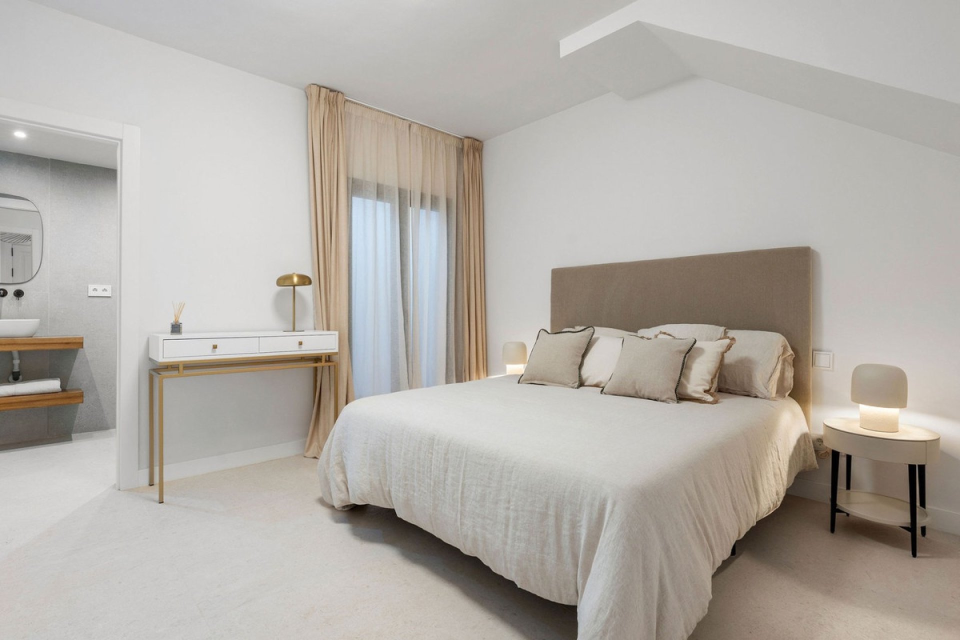 Wiederverkauf - Town house - Marbella - Nueva Andalucía