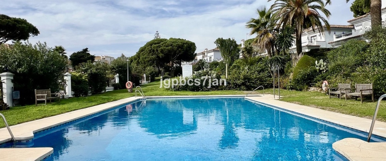 Wiederverkauf - Town house - Marbella - Puerto de Cabopino