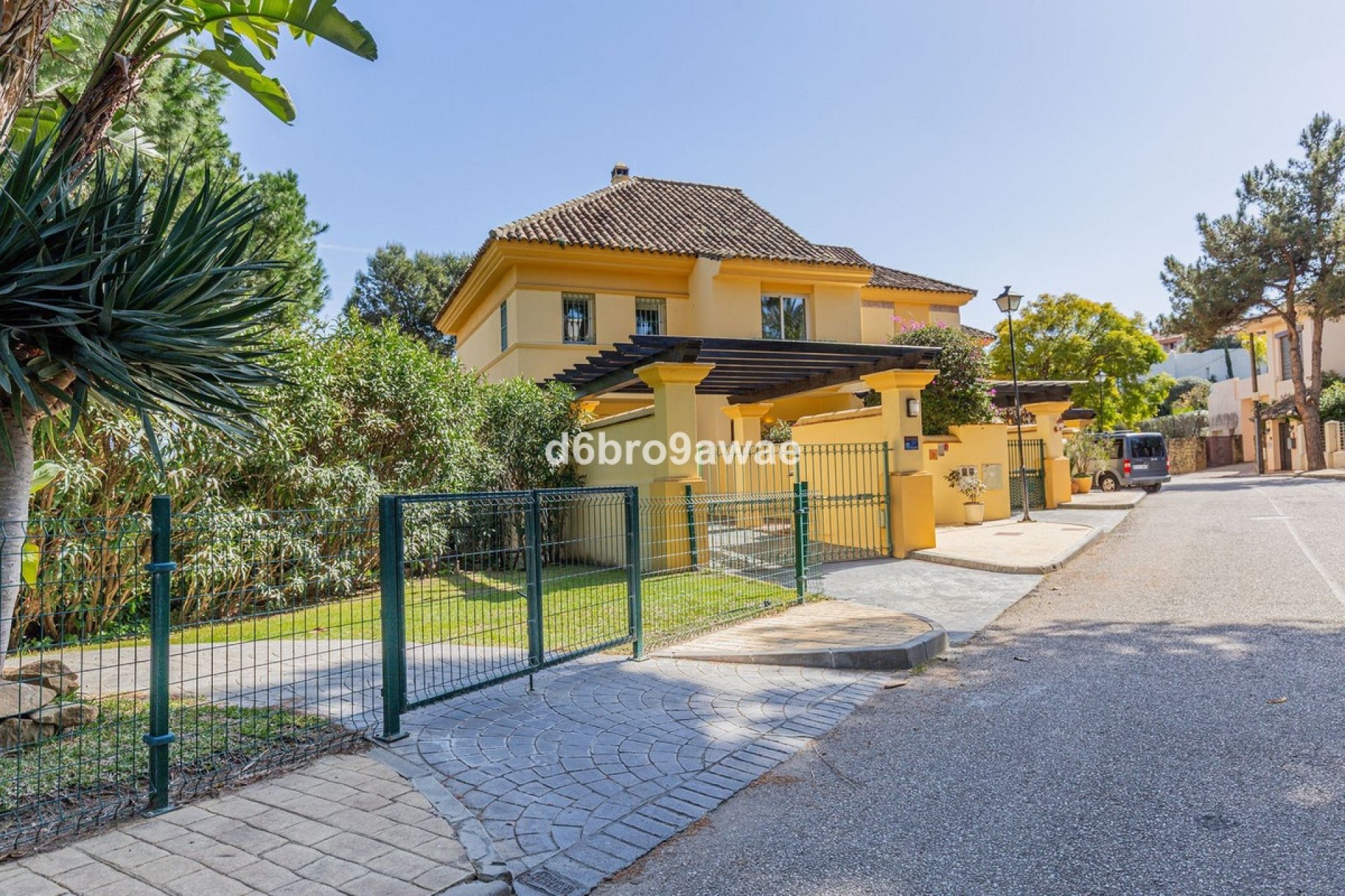 Wiederverkauf - Town house - Marbella - Río Real