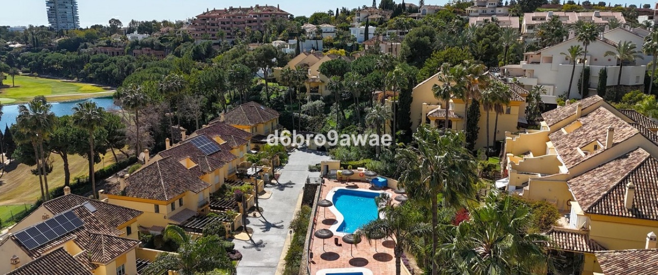 Wiederverkauf - Town house - Marbella - Río Real
