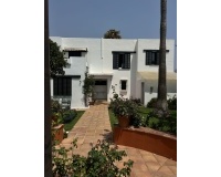 Wiederverkauf - Town house - Marbella - San Pedro de Alcántara