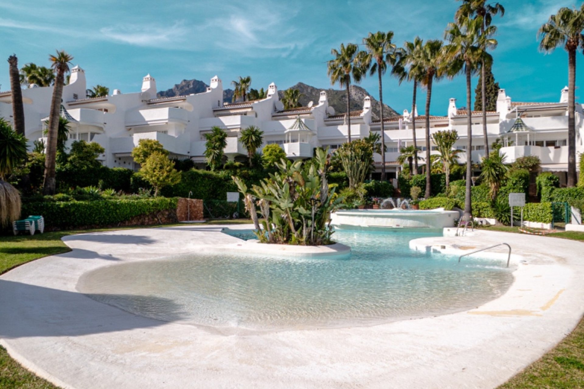 Wiederverkauf - Town house - Marbella - Sierra Blanca