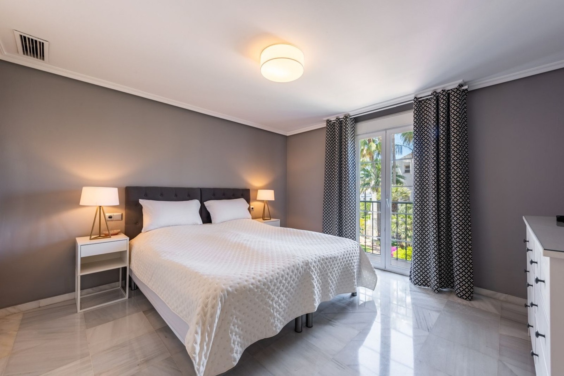 Wiederverkauf - Town house - Marbella - The Golden Mile
