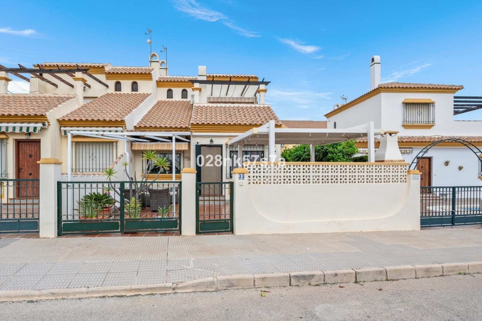 Wiederverkauf - Town house - Orihuela - La Zenia