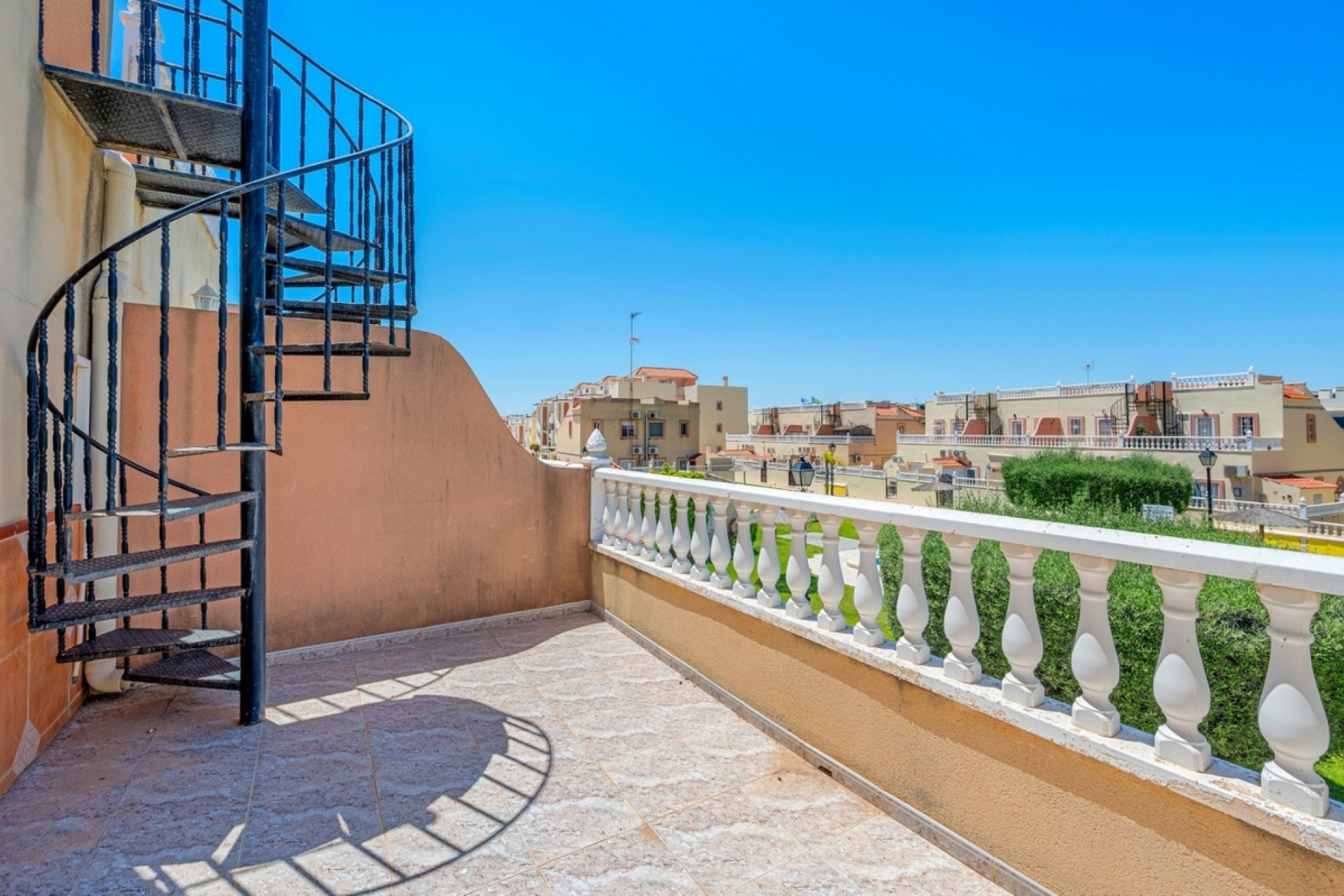 Wiederverkauf - Town house - Orihuela - La Zenia