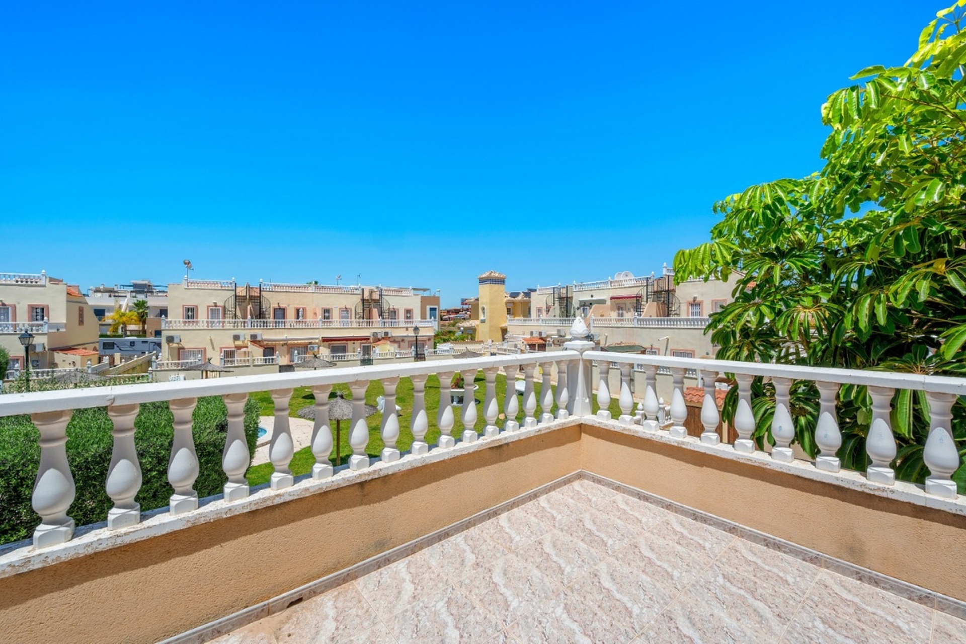 Wiederverkauf - Town house - Orihuela - La Zenia