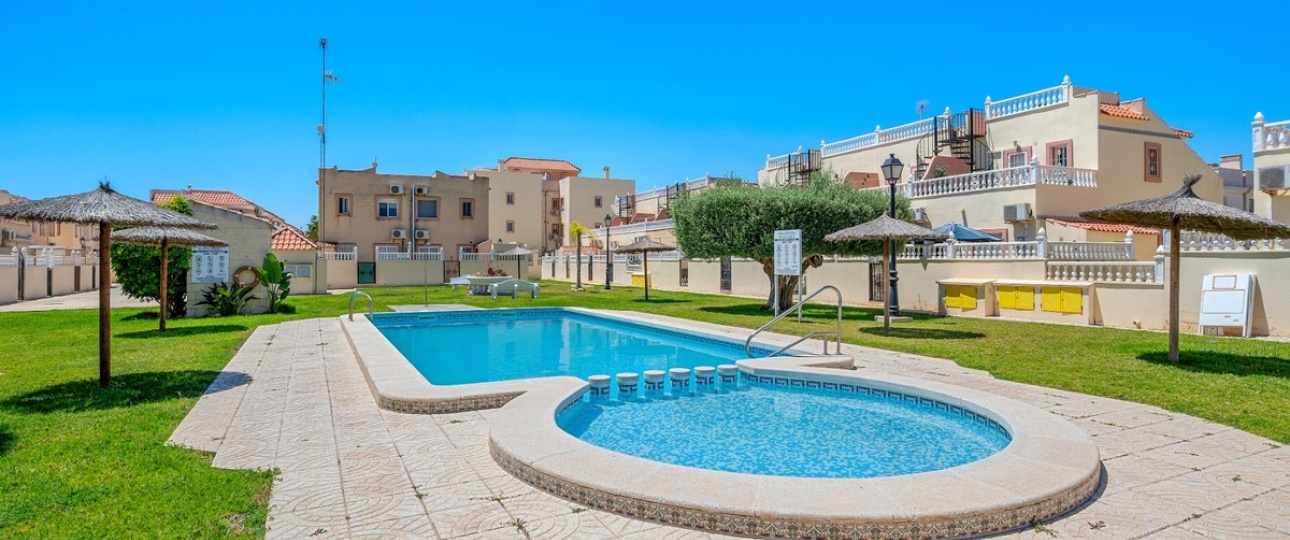 Wiederverkauf - Town house - Orihuela - La Zenia