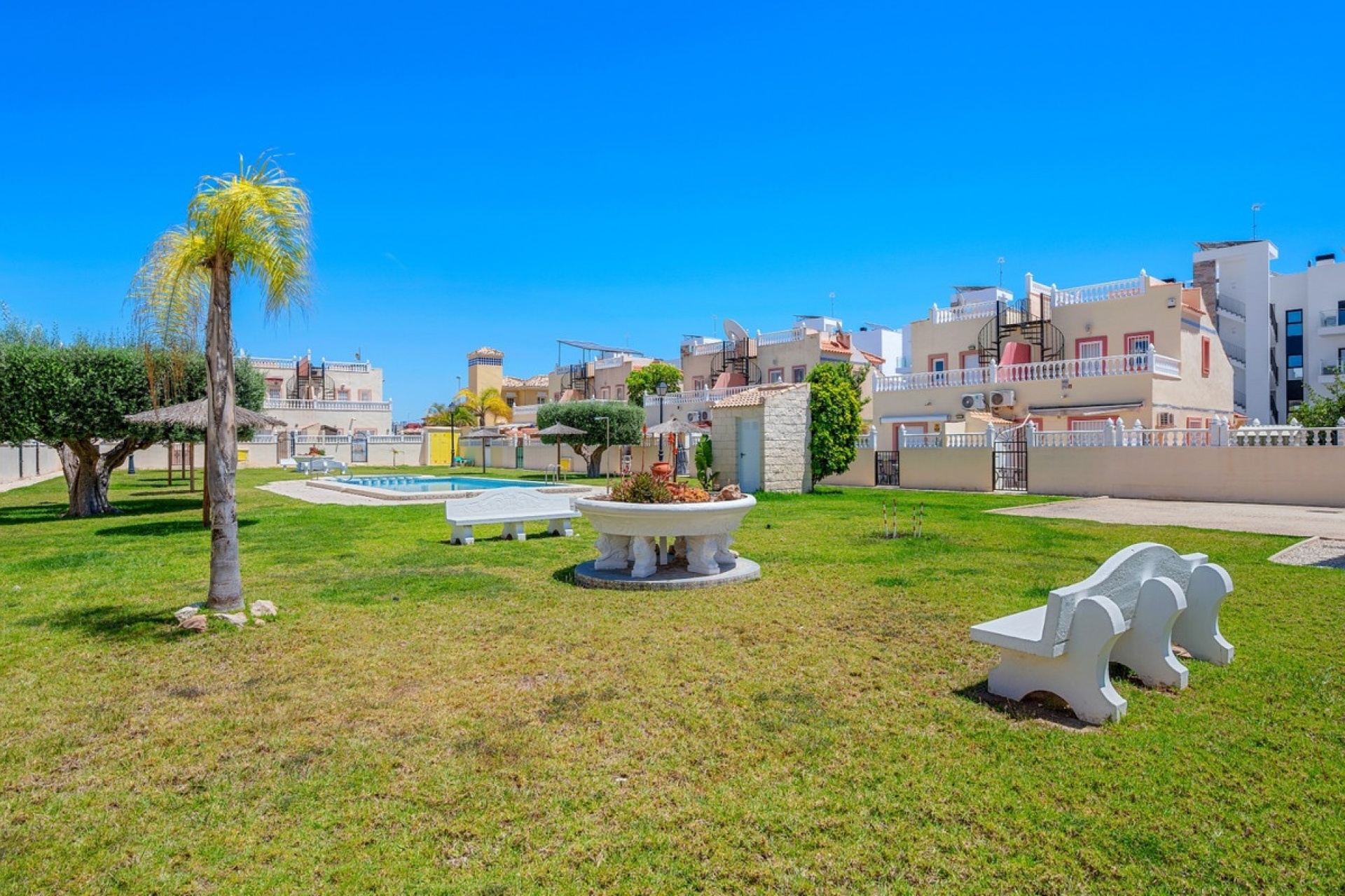 Wiederverkauf - Town house - Orihuela - La Zenia