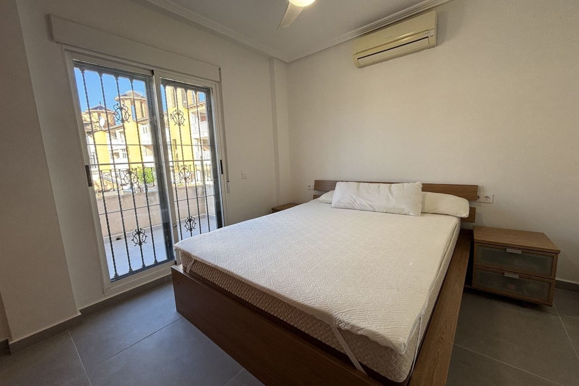 Wiederverkauf - Town house - Orihuela - La Zenia