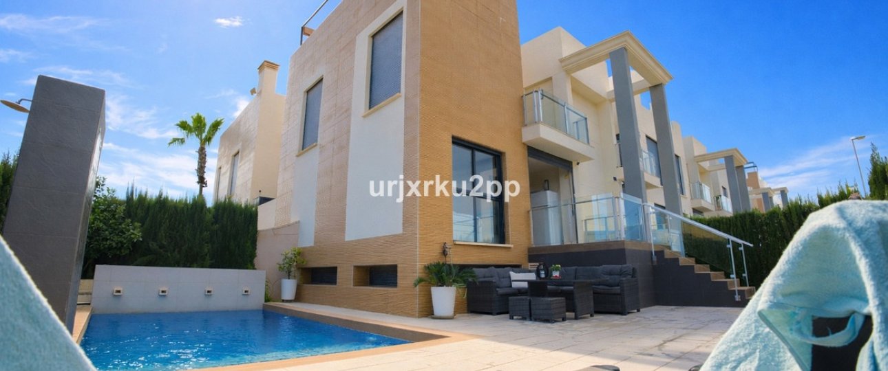 Wiederverkauf - Town house - Orihuela - La Zenia