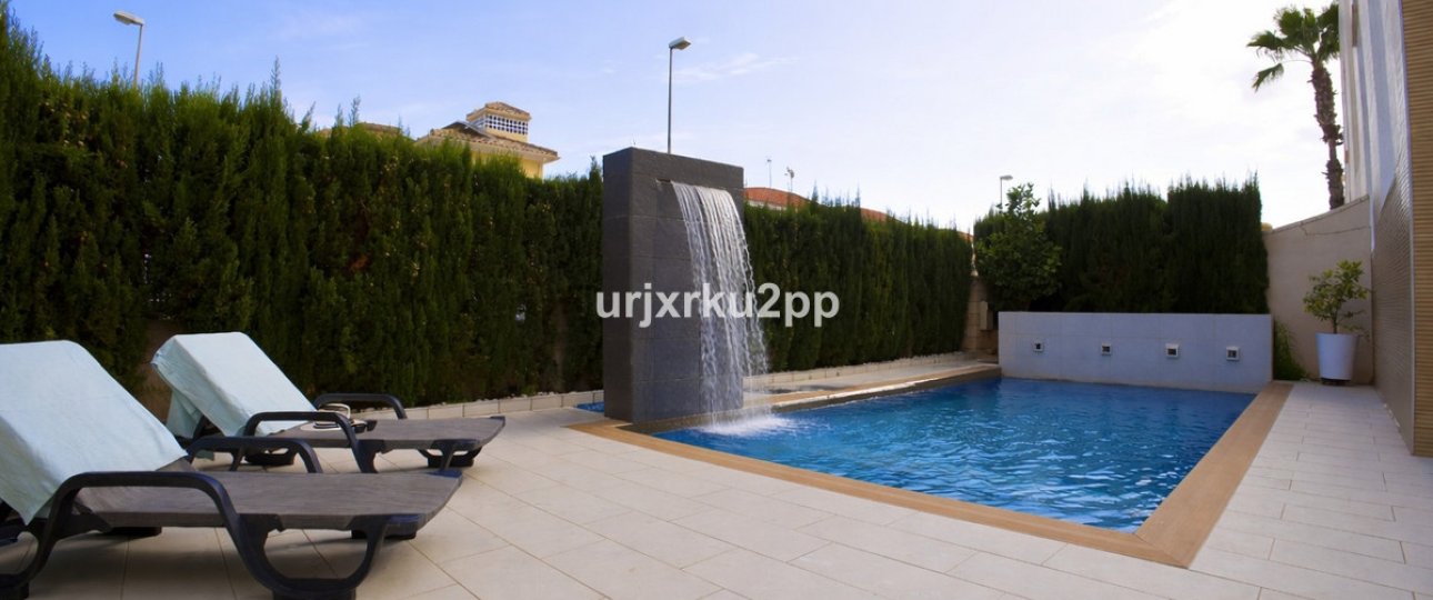 Wiederverkauf - Town house - Orihuela - La Zenia