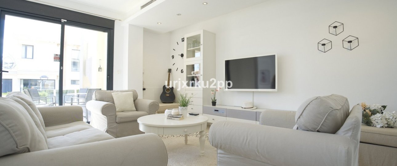 Wiederverkauf - Town house - Orihuela - La Zenia
