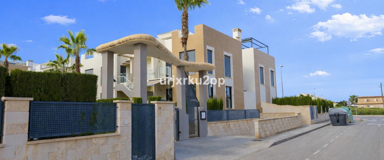 Wiederverkauf - Town house - Orihuela - La Zenia