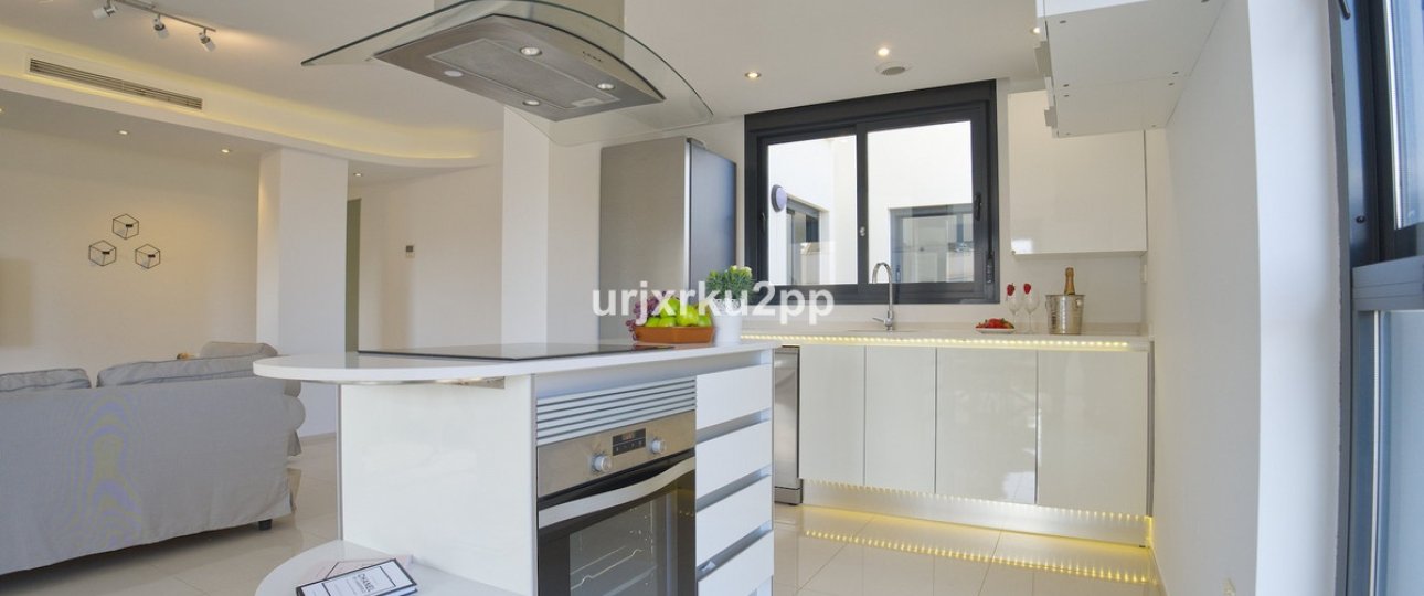 Wiederverkauf - Town house - Orihuela - La Zenia