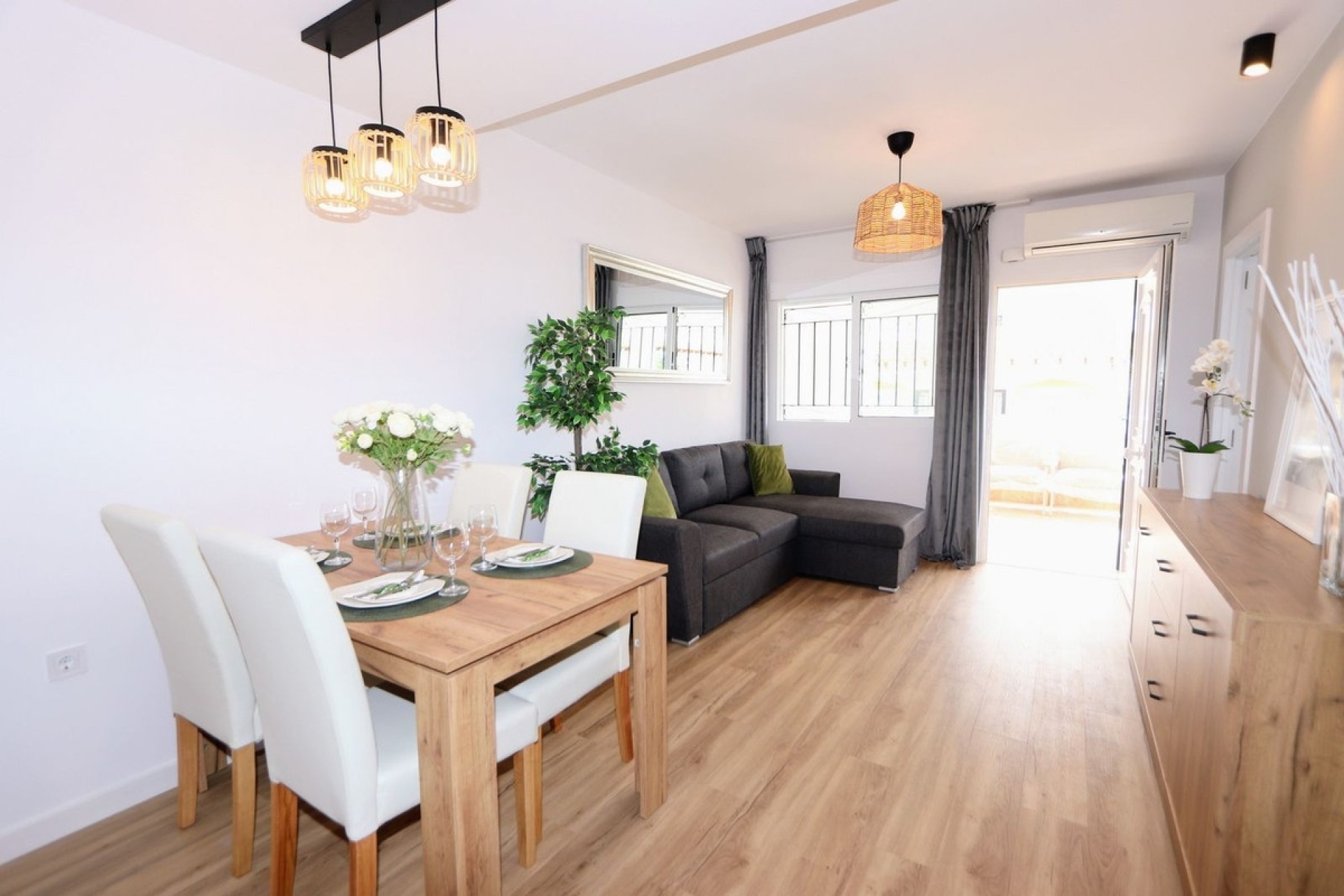 Wiederverkauf - Town house - Orihuela - Punta Prima