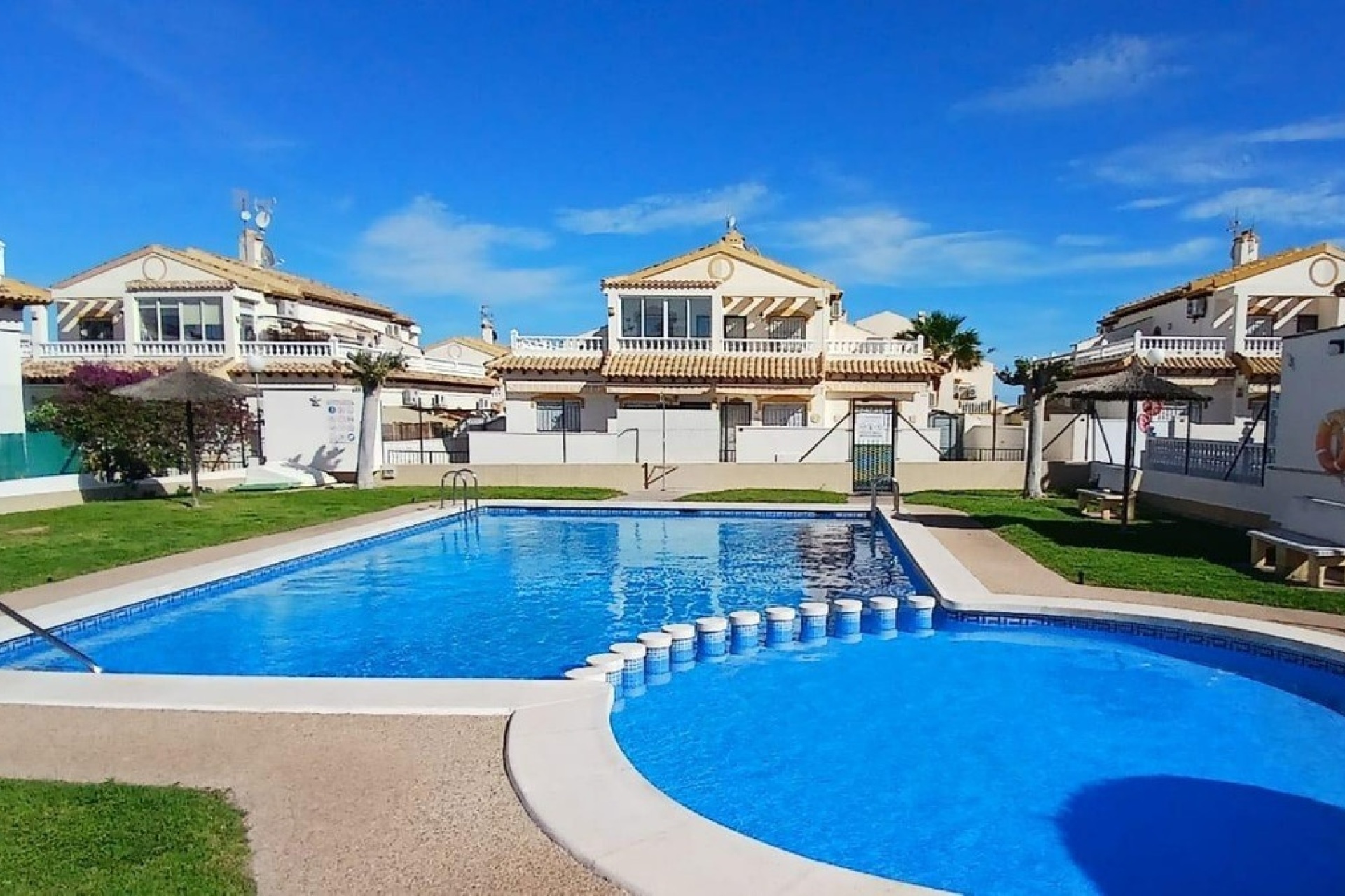 Wiederverkauf - Town house - Orihuela - Punta Prima