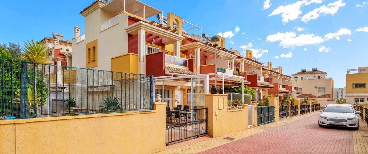 Wiederverkauf - Town house - Orihuela - Villamartin