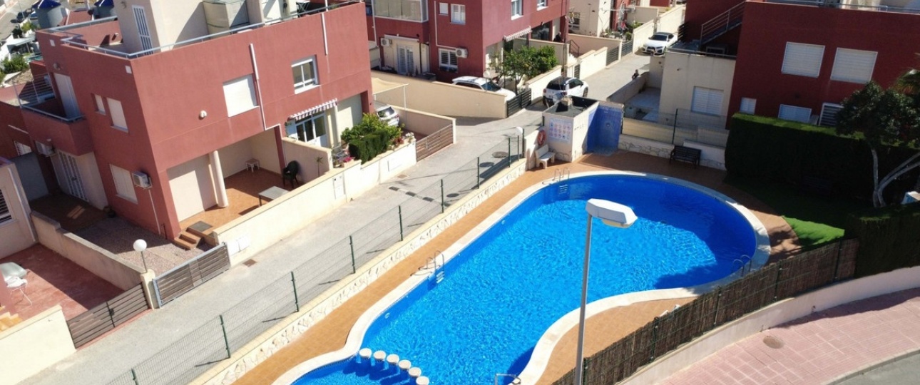 Wiederverkauf - Town house - Orihuela - Villamartin