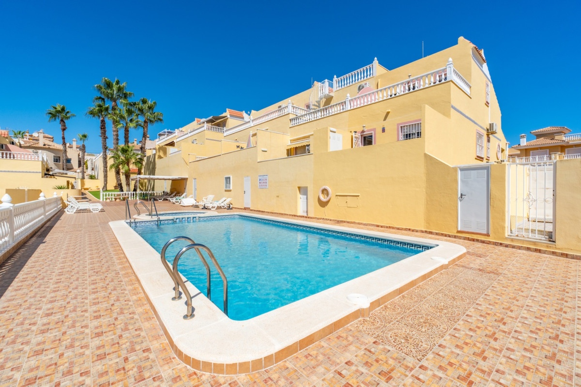 Wiederverkauf - Town house - Orihuela - Villamartin
