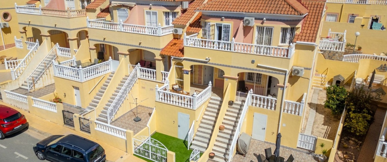 Wiederverkauf - Town house - Orihuela - Villamartin