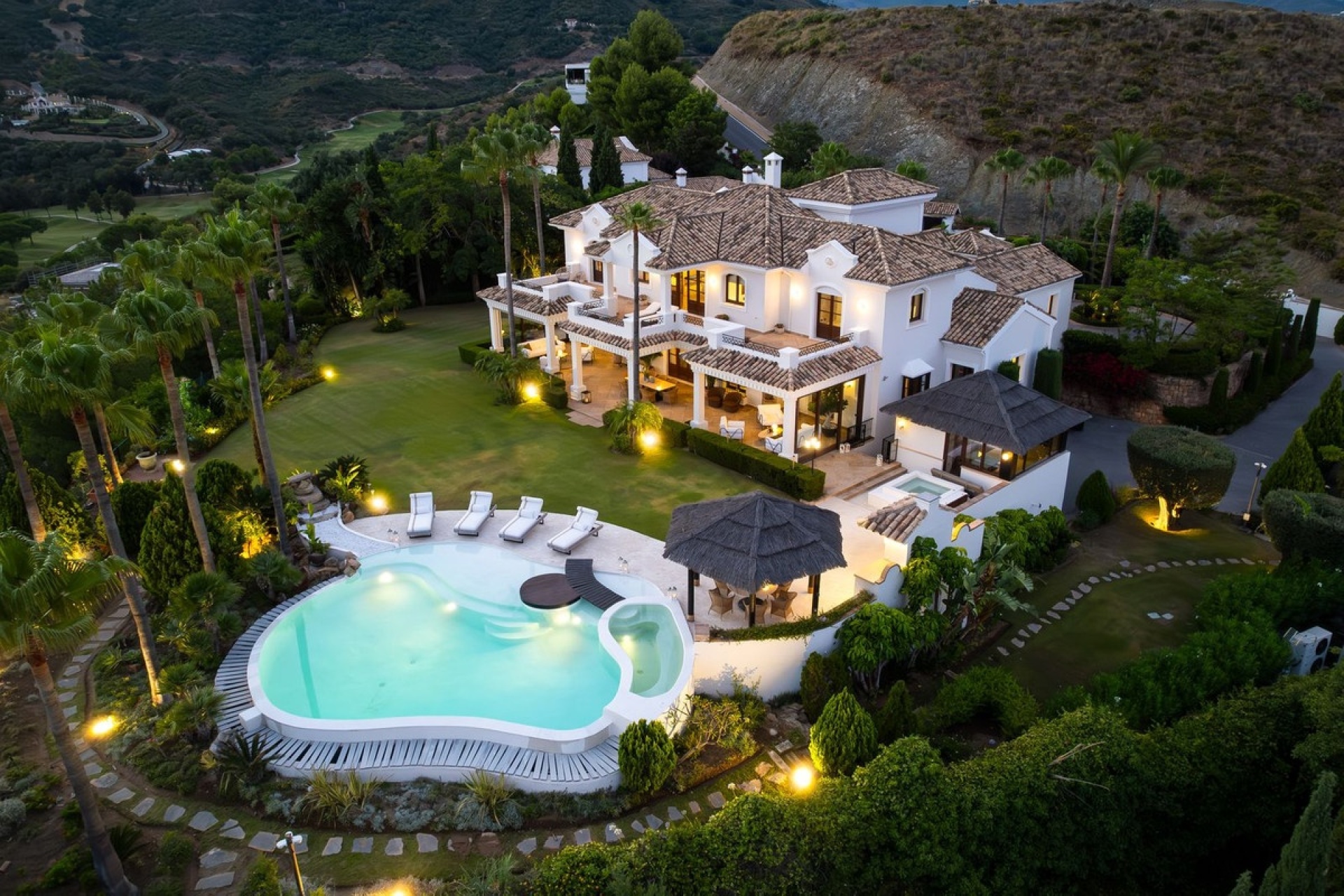 Wiederverkauf - Villa - Benahavís - Benahavís Centro