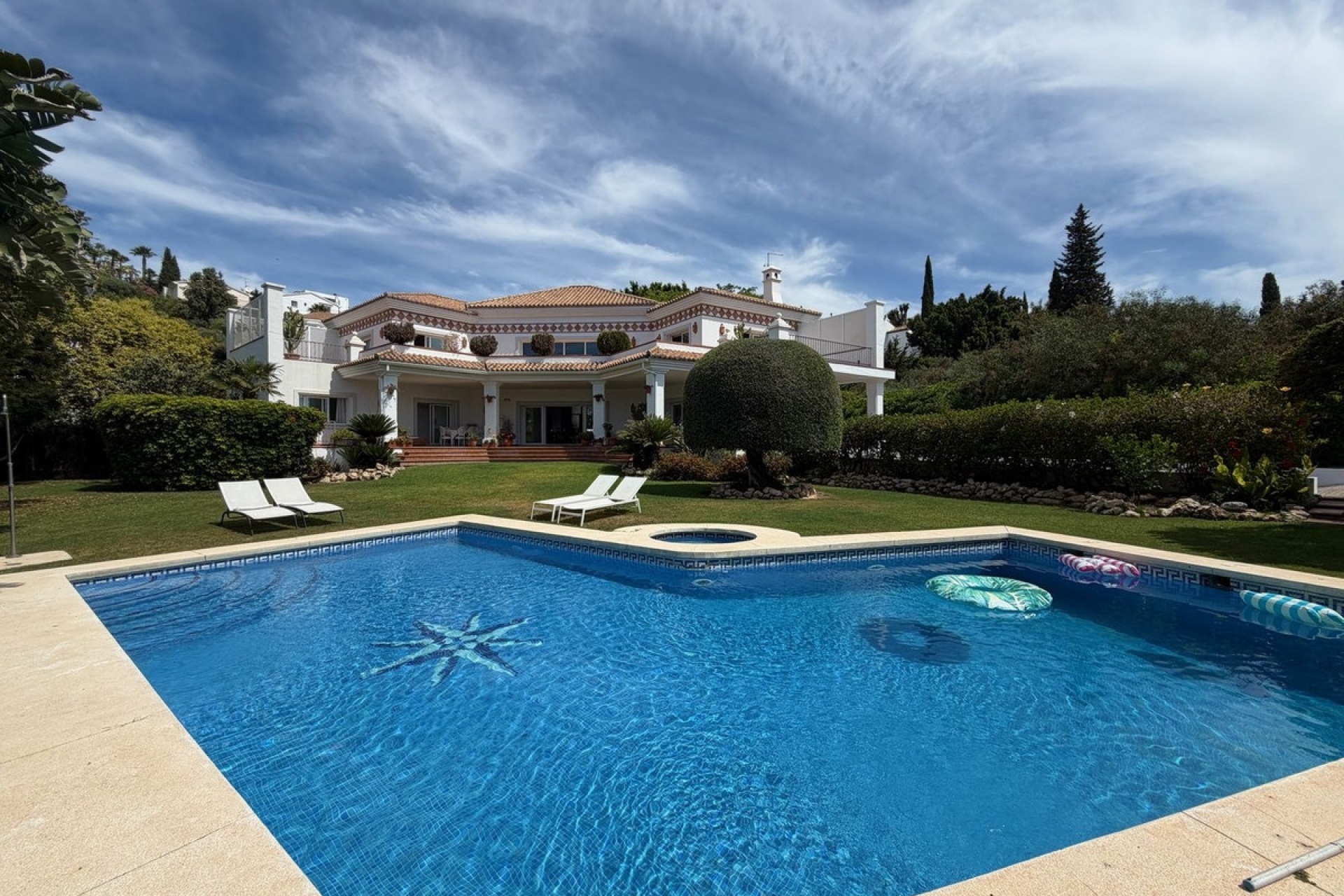 Wiederverkauf - Villa - Benahavís - Benahavís Centro