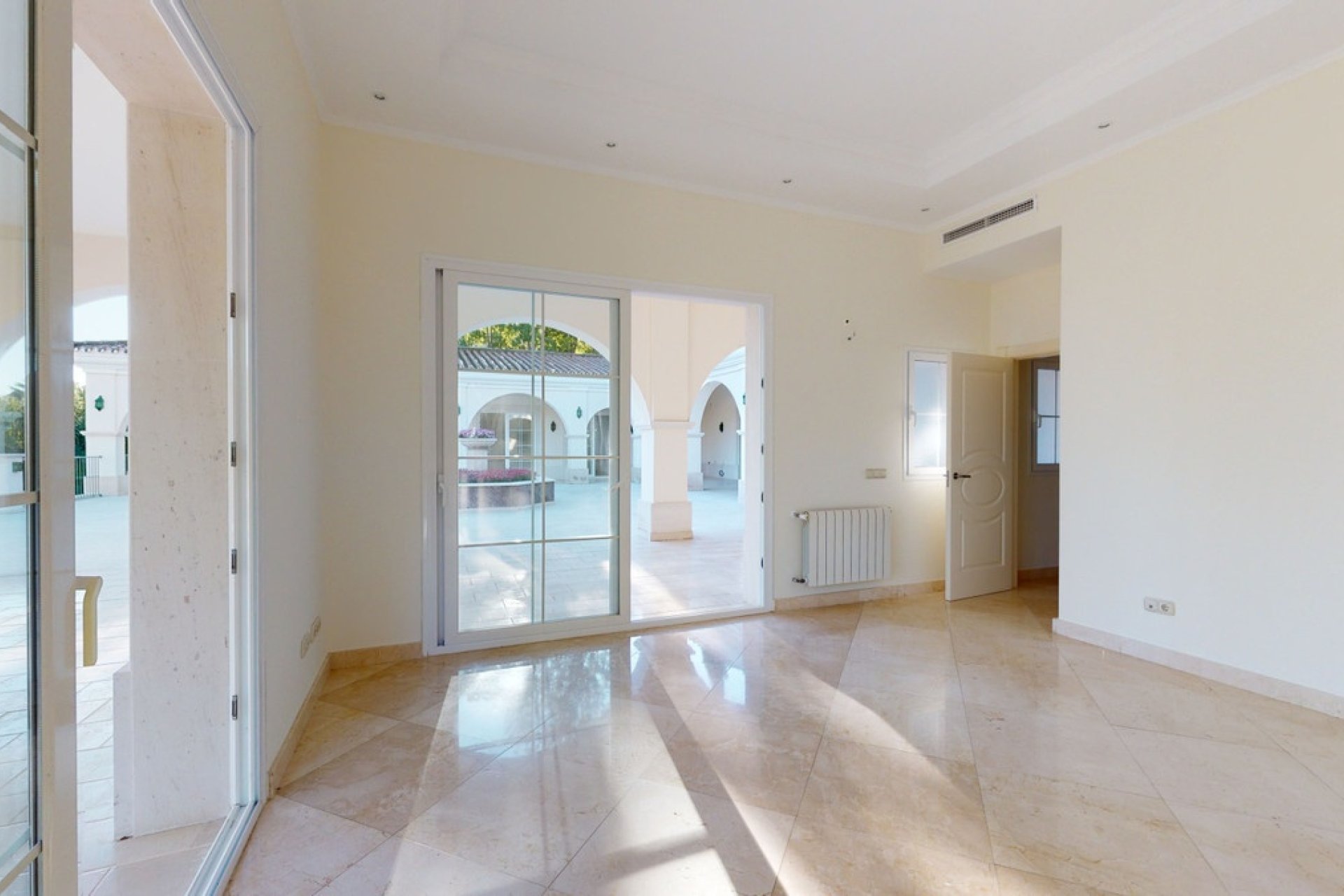 Wiederverkauf - Villa - Benahavís - Los Arqueros