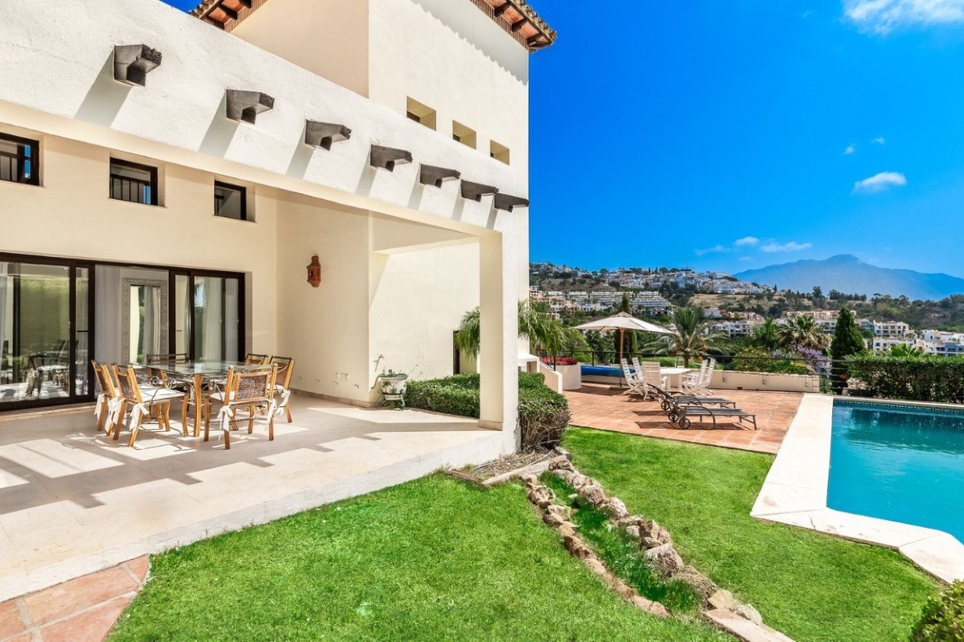 Wiederverkauf - Villa - Benahavís - Los Arqueros